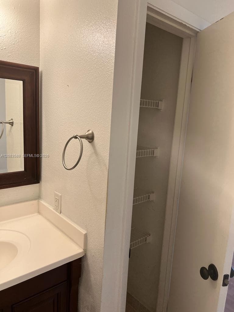 BISCAYNE BEACH CLUB CONDO · #1228 in Miami - Photo 30