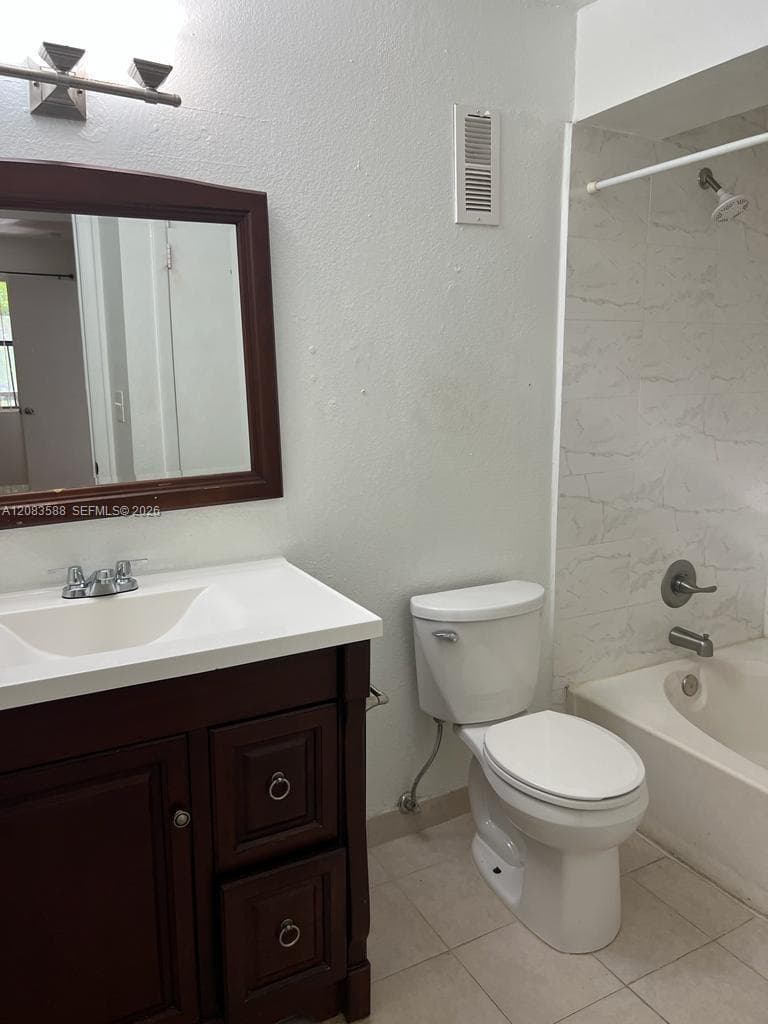 BISCAYNE BEACH CLUB CONDO · #1228 in Miami - Photo 31