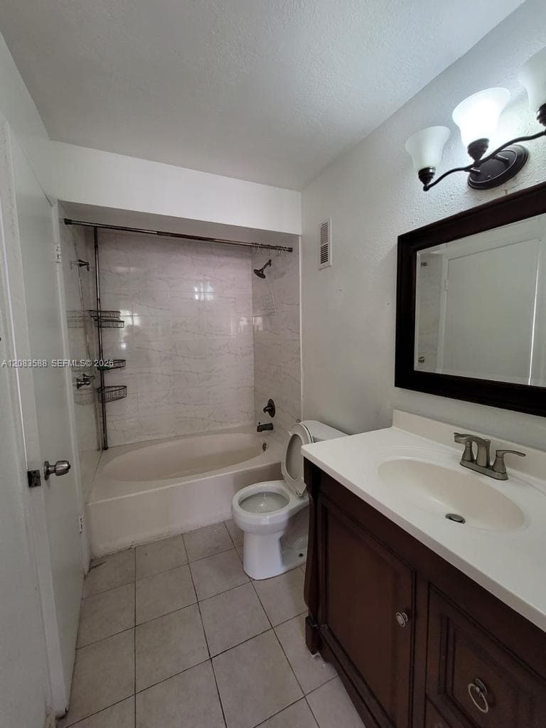 BISCAYNE BEACH CLUB CONDO · #1228 in Miami - Photo 21