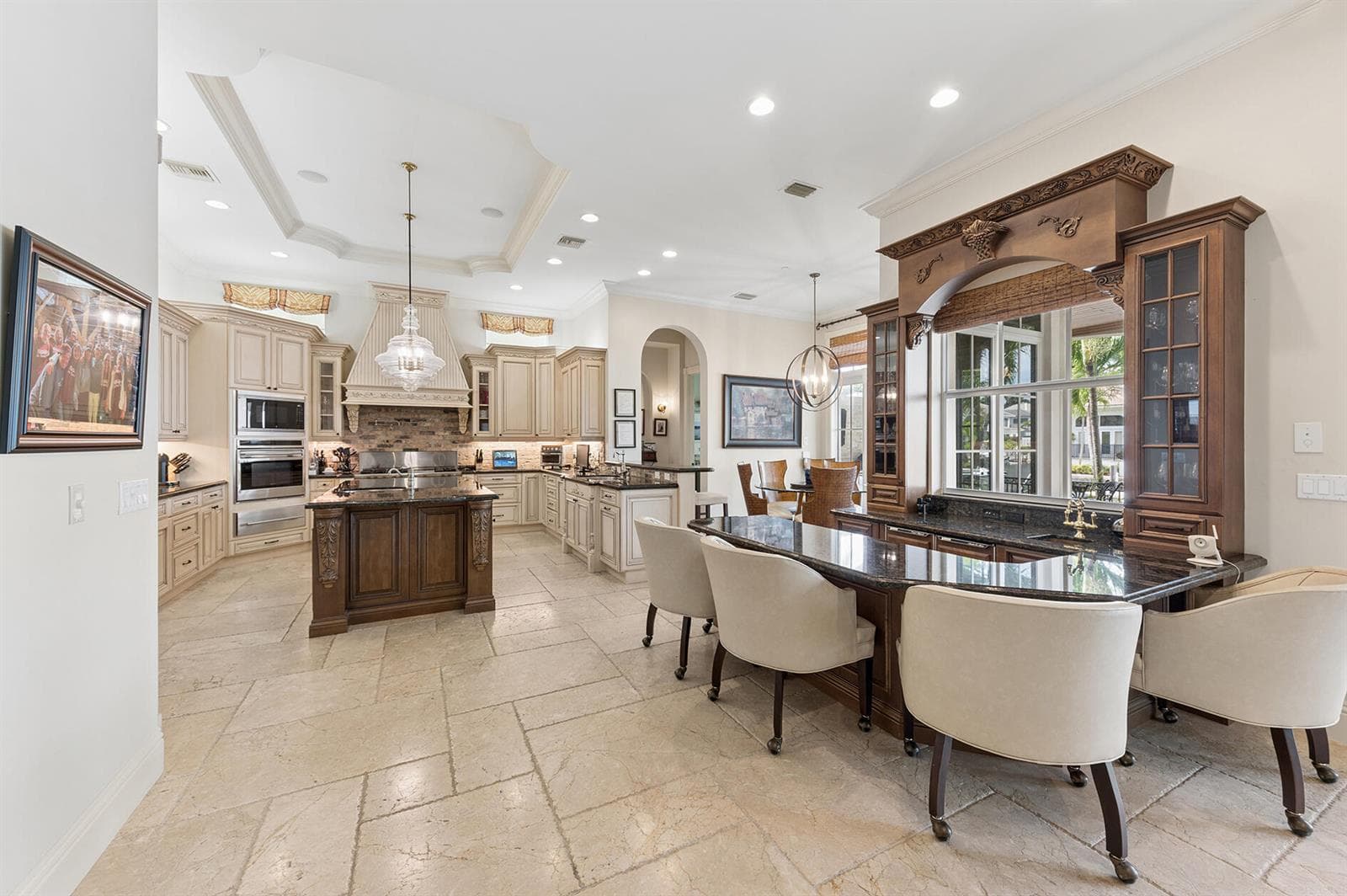 Bar and Eat-In Kitchen