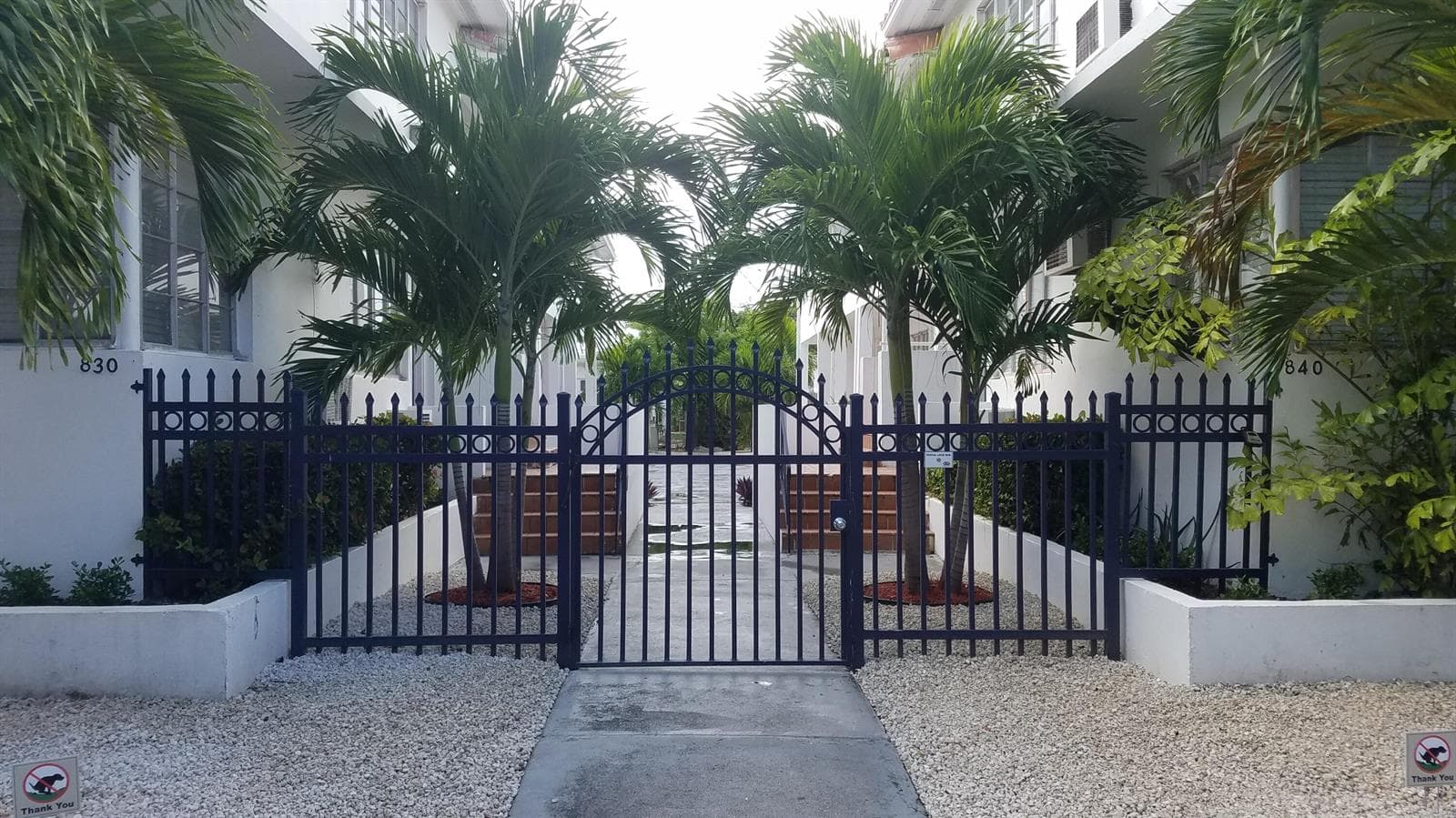 02_gate