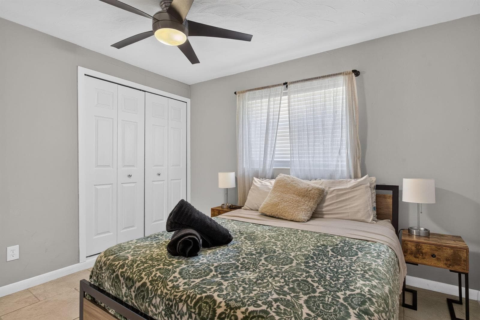 23-web-or-mls-1520-7518
