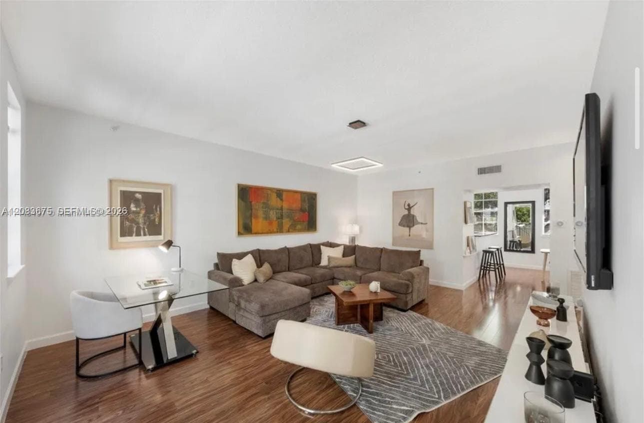 2069 S Ocean Dr #TH8 photo 1