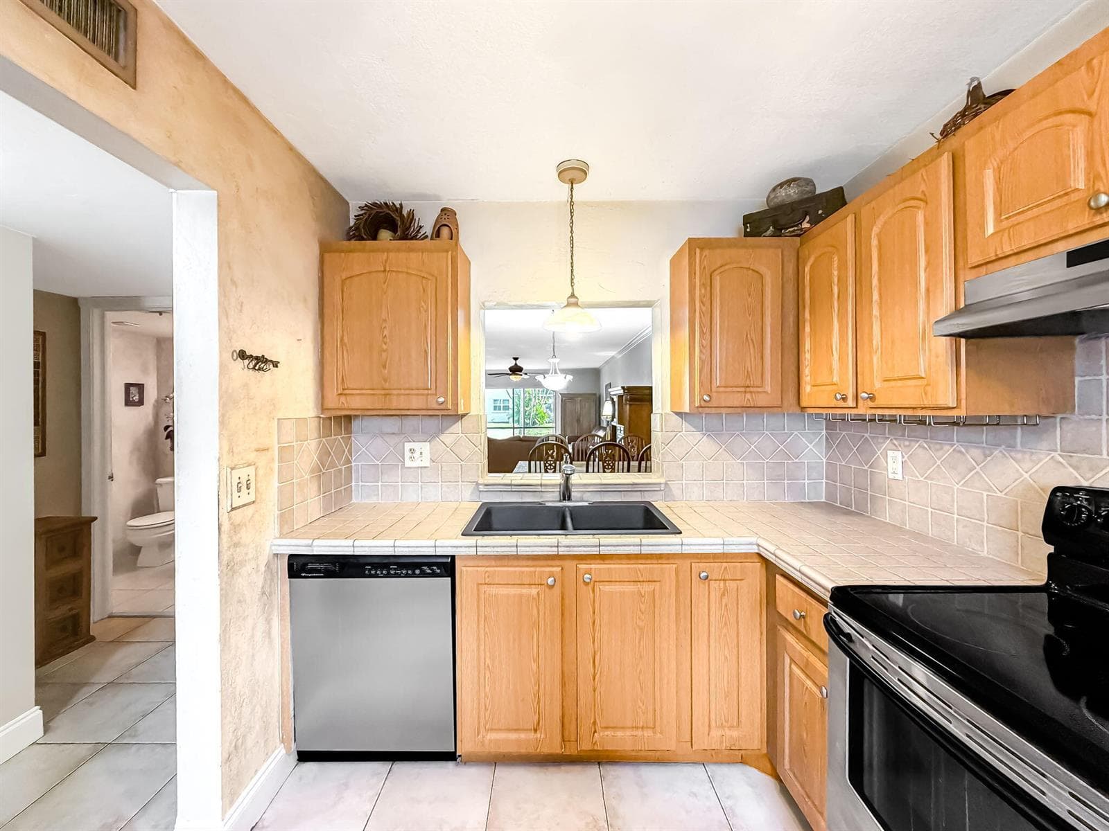 33-web-or-mls-JOY_054670