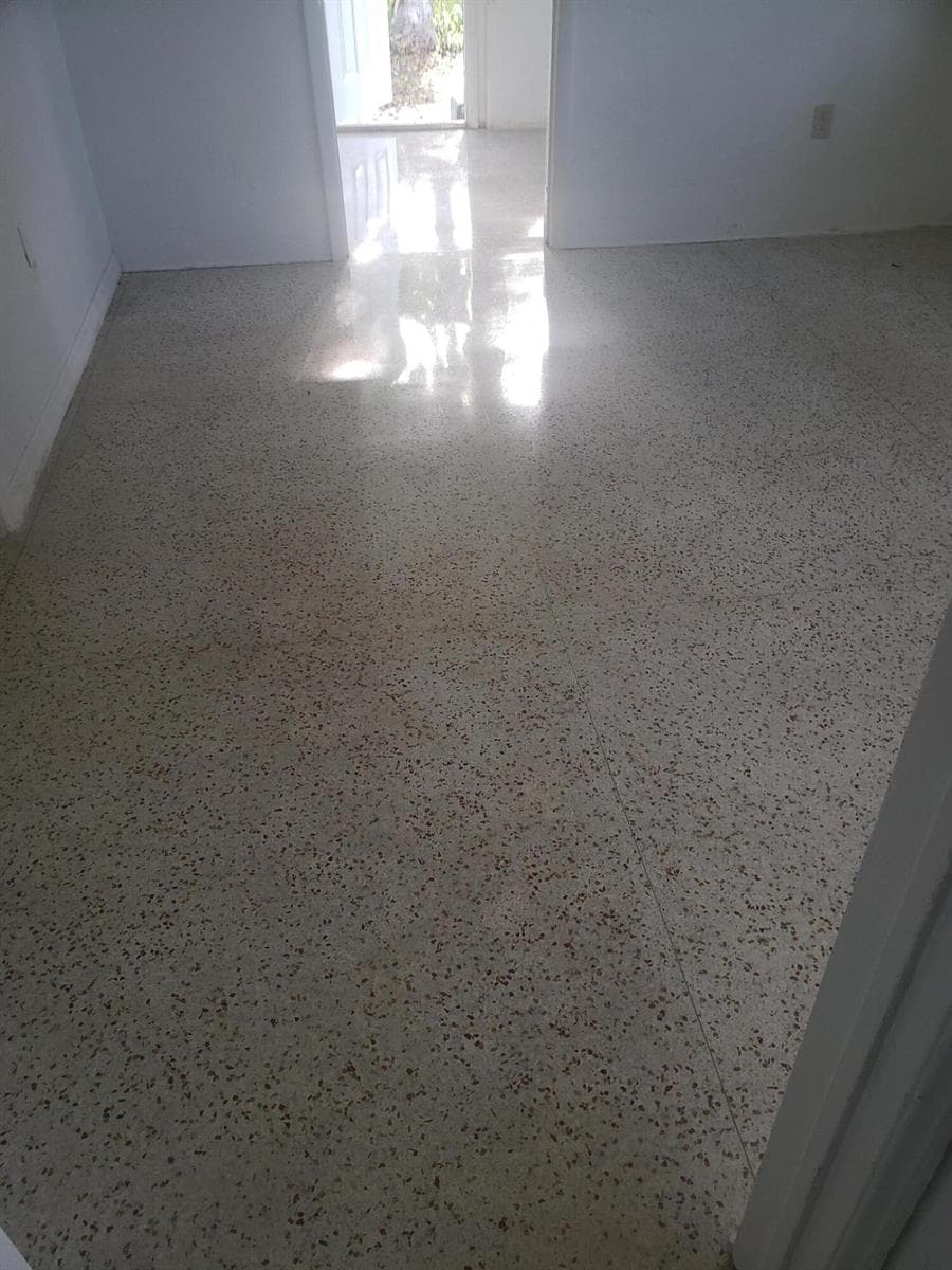 8-NEW-111 STREET -ROOM