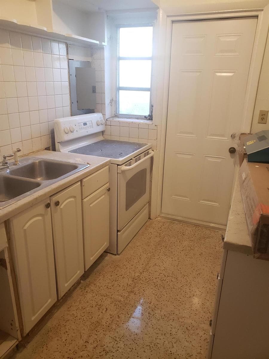 2-NEW-111 STREET-KITCHEN