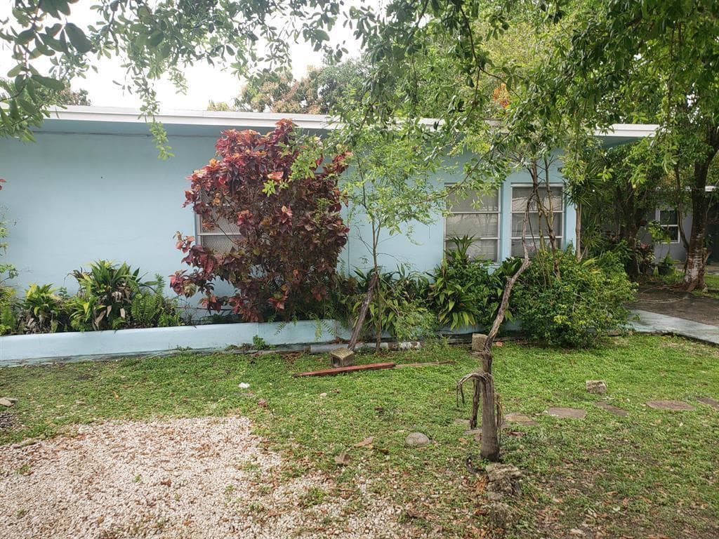 PICTURE NE 111 STREET