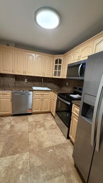 Regency Tower · #15F in Miami Beach - Photo 36
