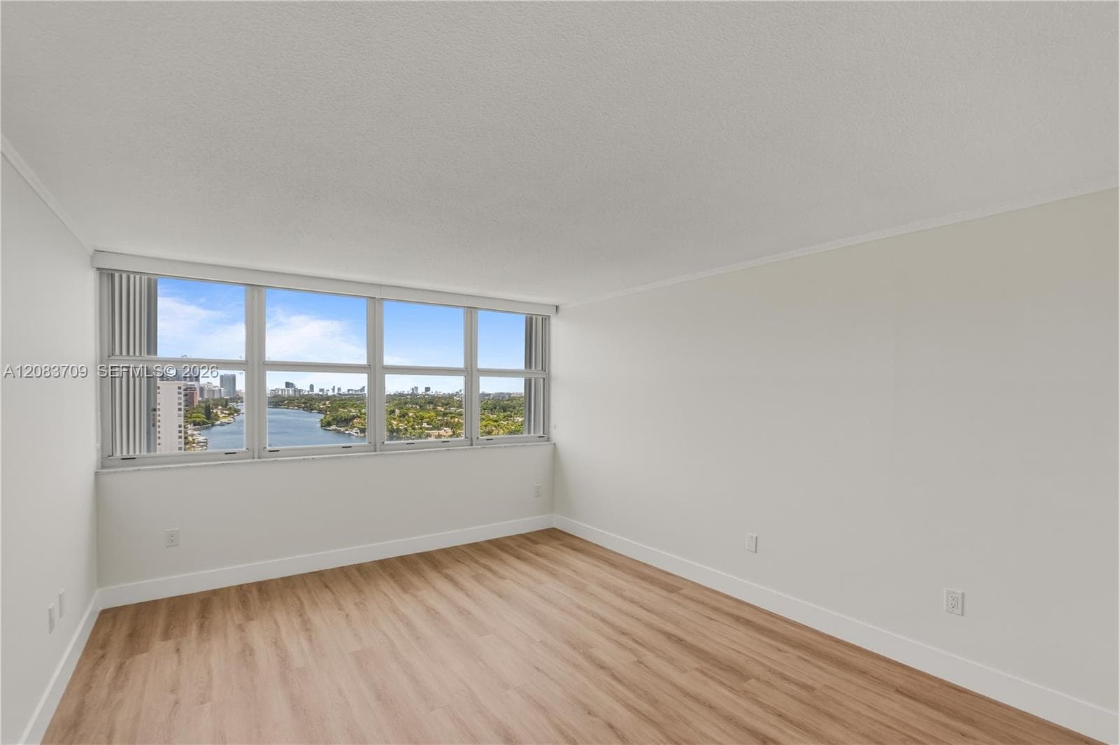 Regency Tower · #15F in Miami Beach - Photo 24