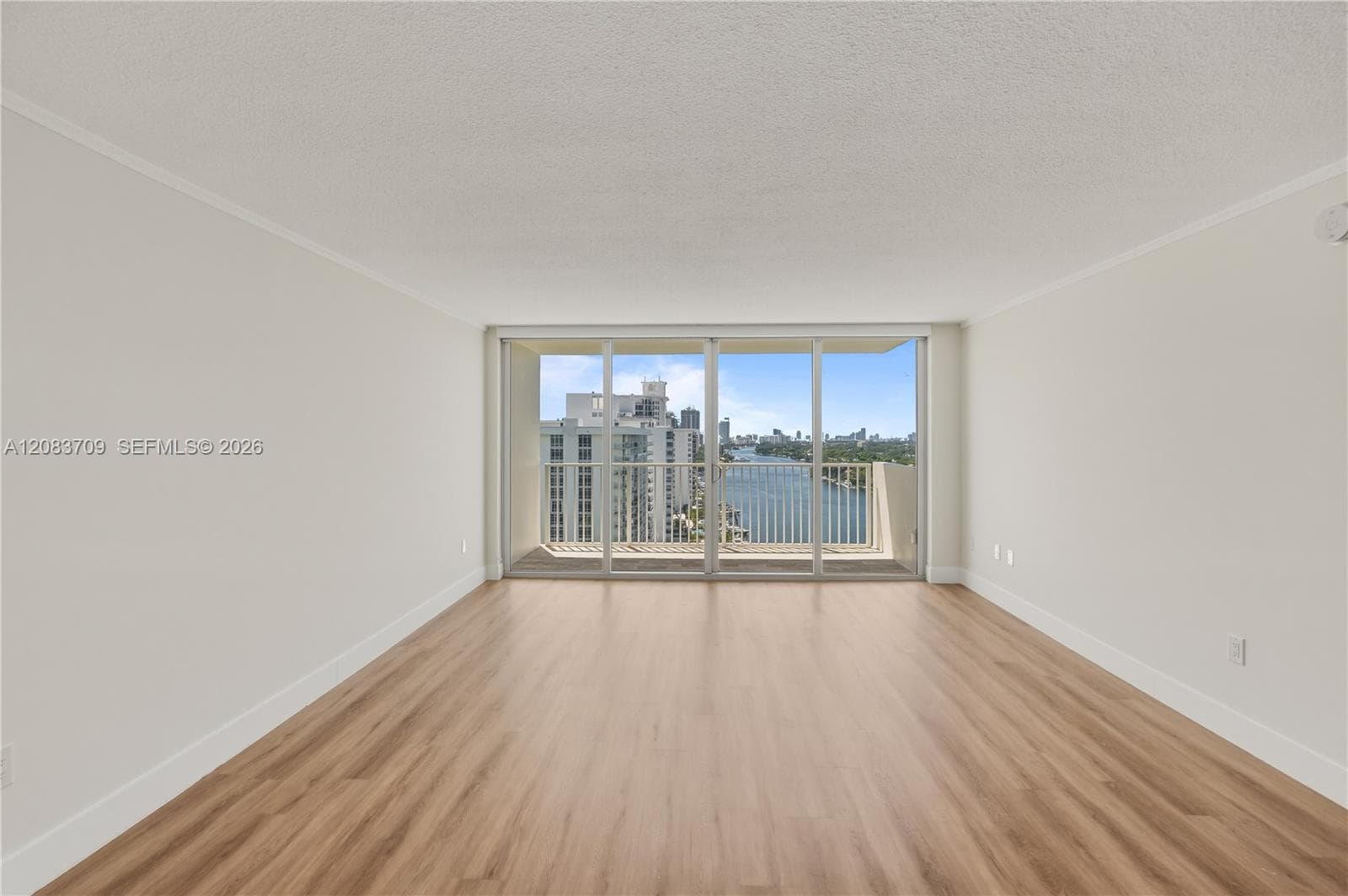 Regency Tower · #15F in Miami Beach - Photo 15