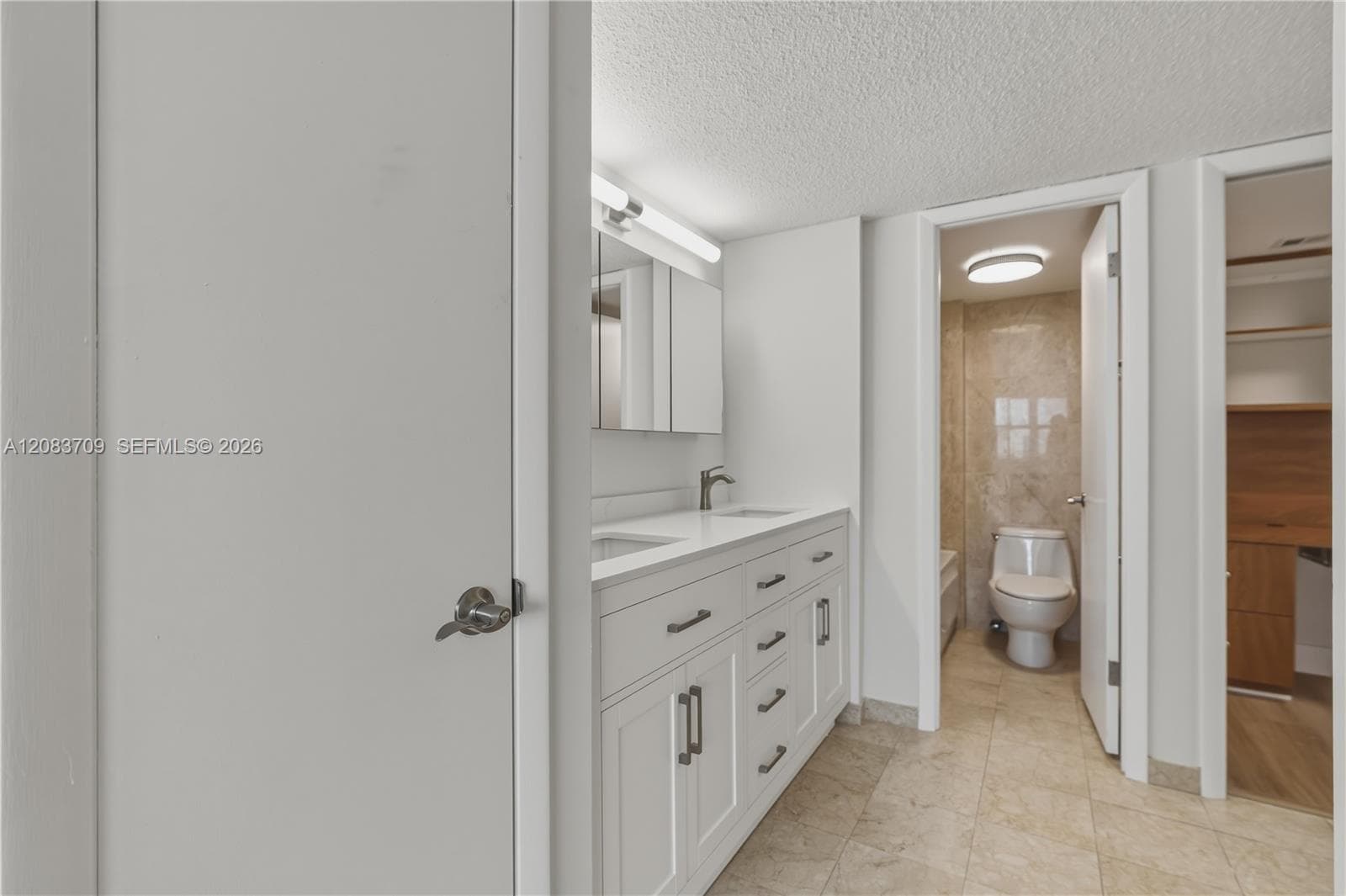 Regency Tower · #15F in Miami Beach - Photo 29