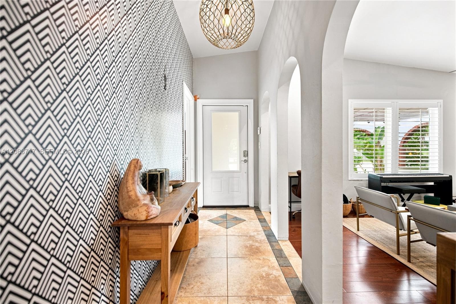 1119 Buchanan St photo 3