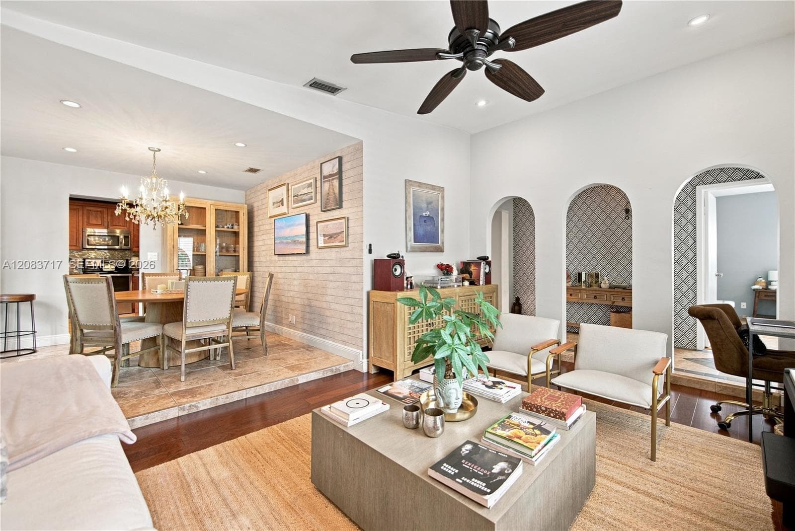 1119 Buchanan St photo 5