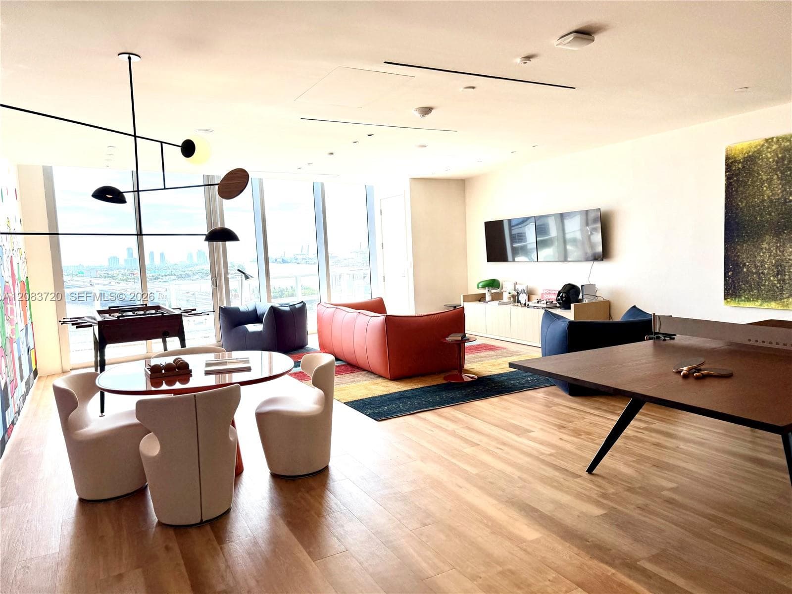 teen room