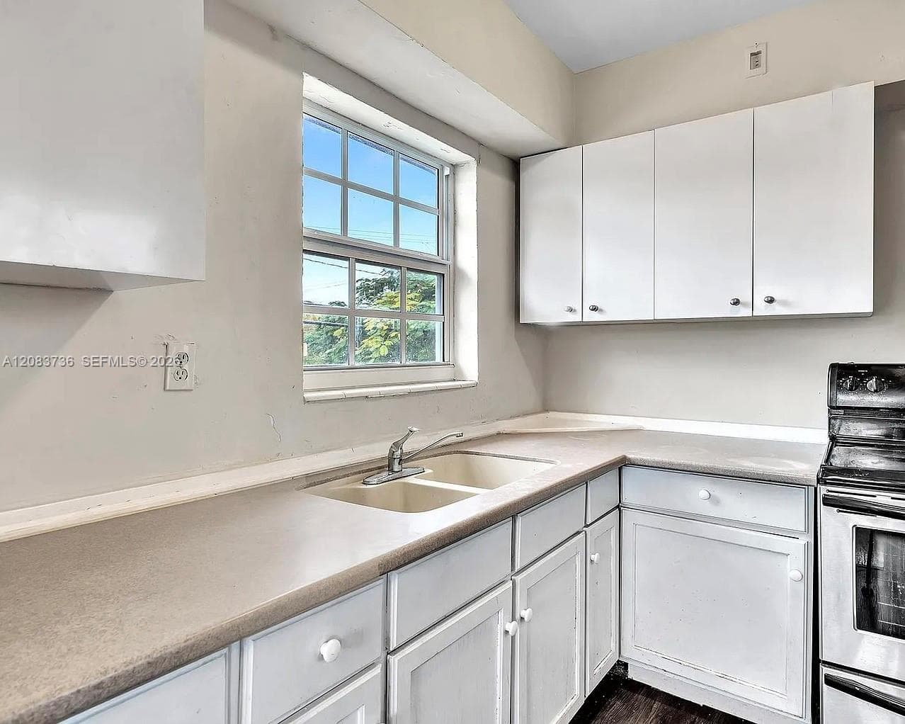 Colonial Court Condo · #201A in North Miami Beach - Photo 4