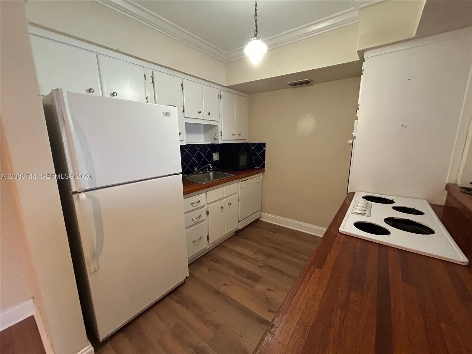SUTTON HOUSE CONDO · #47 in North Miami - Photo 5