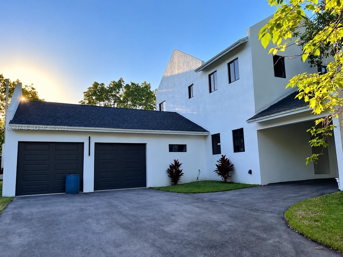 5455 SW 60th Ct photo 3