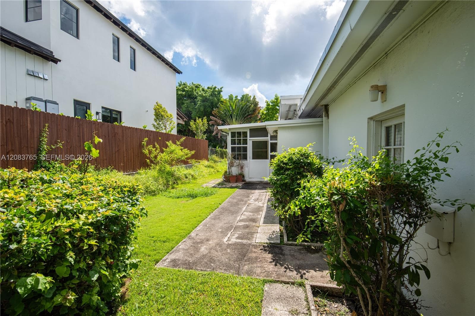 85 S Hibiscus Dr photo 5