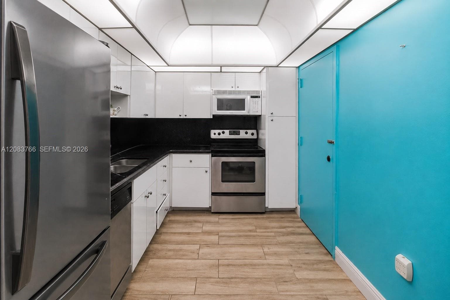 HEMISPHERES CONDO · #5E in Hallandale Beach - Photo 8
