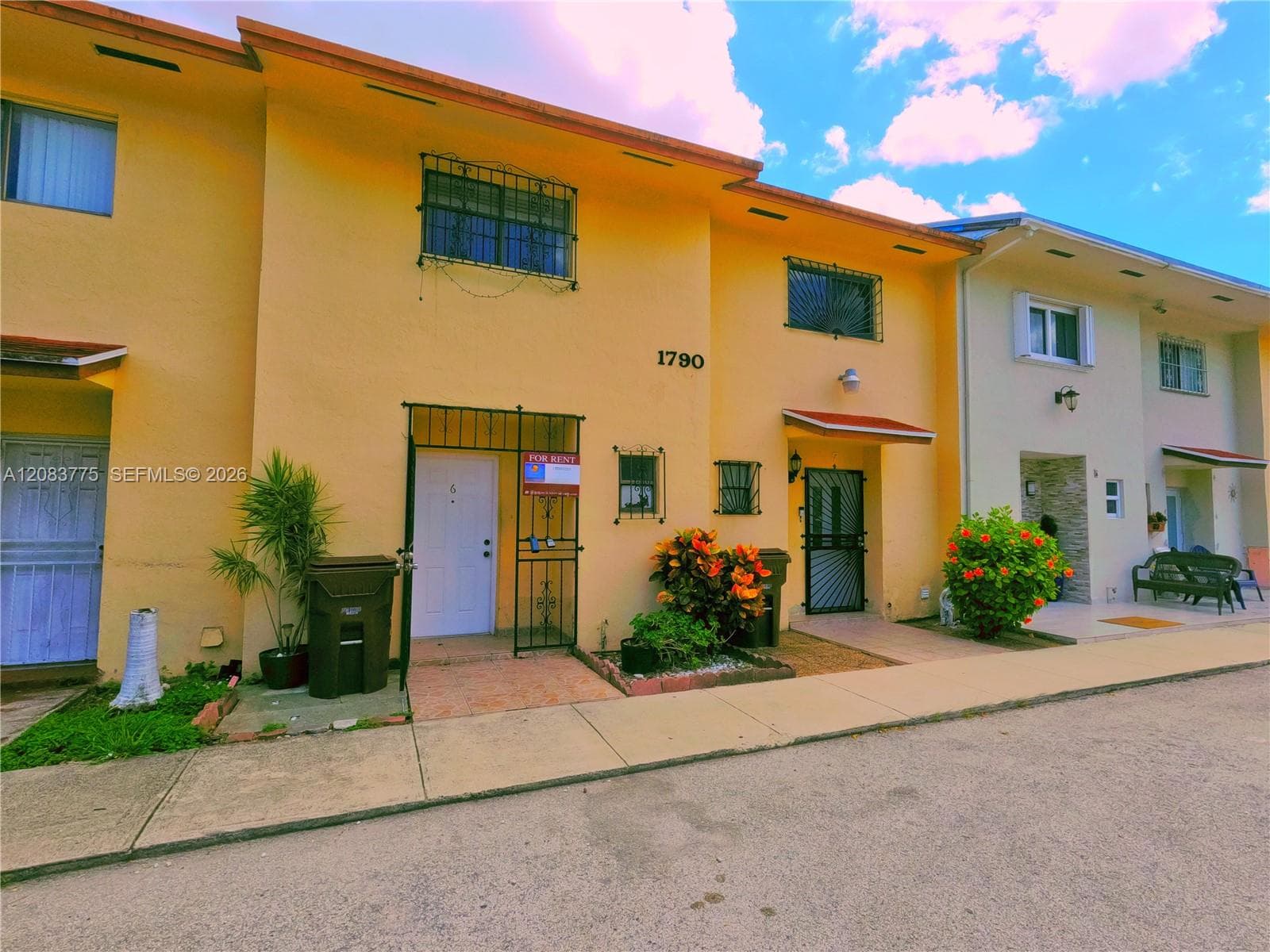 1790 W 58th St #6 photo 3