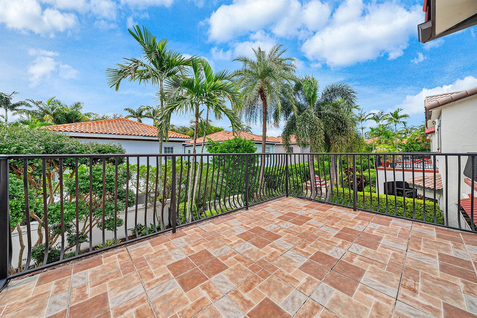 828 Estuary Way