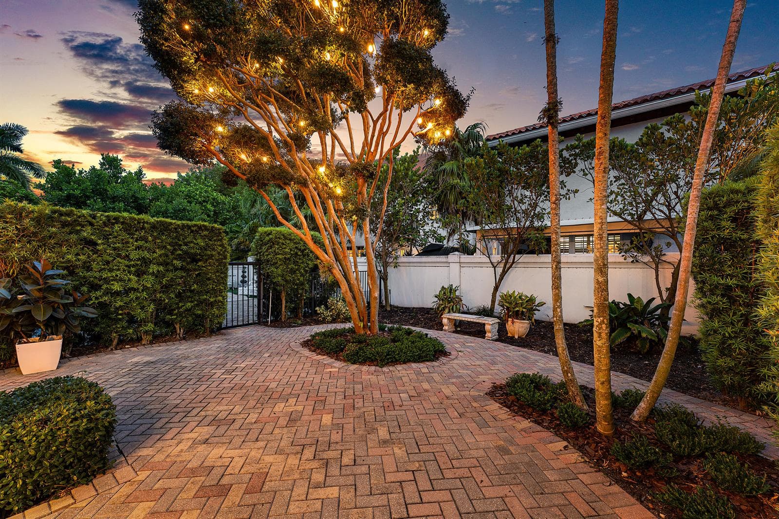 828 Estuary Way