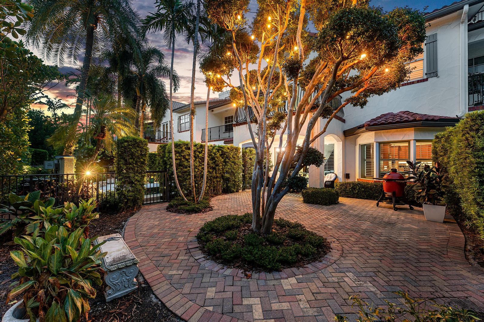 828 Estuary Way