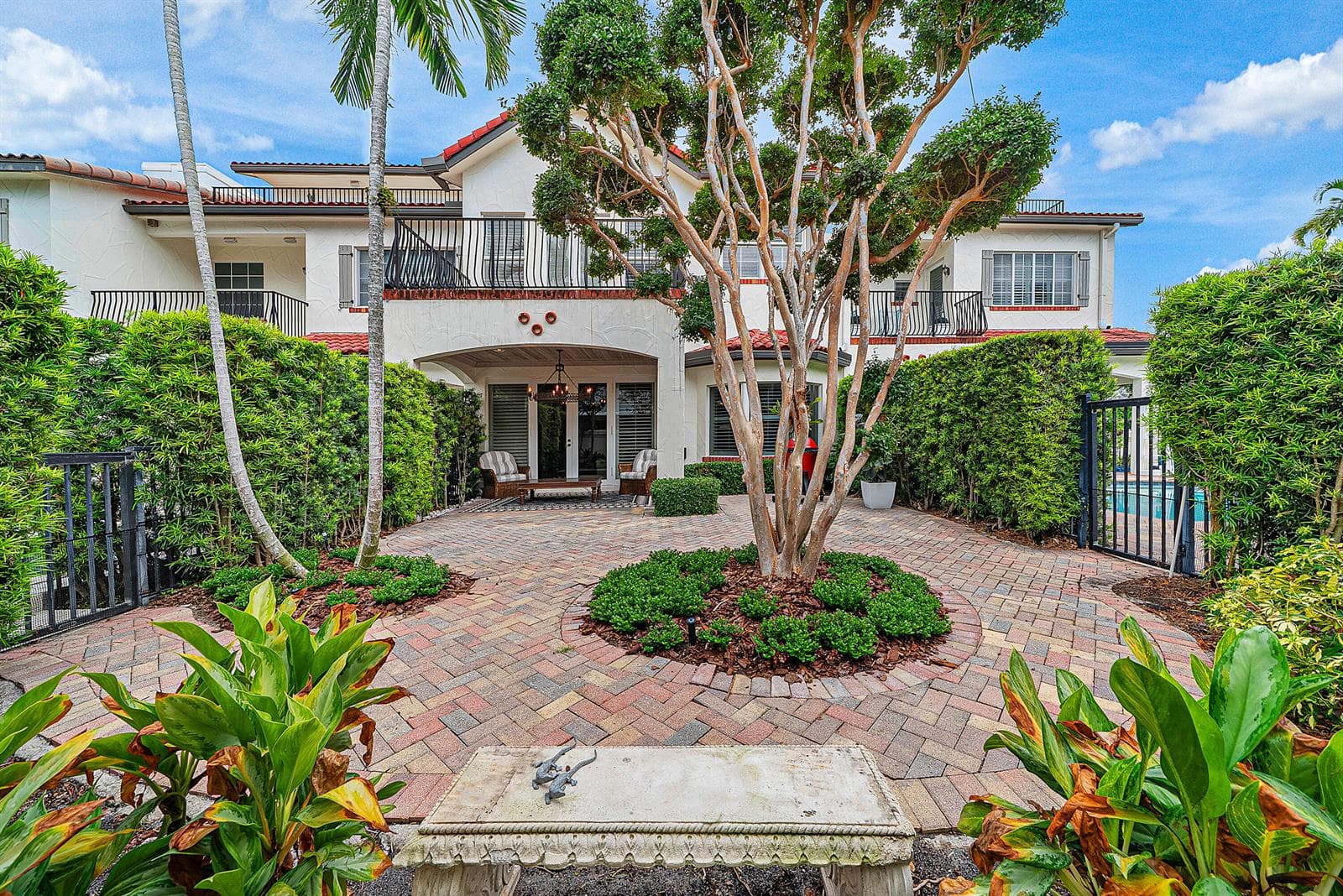 828 Estuary Way