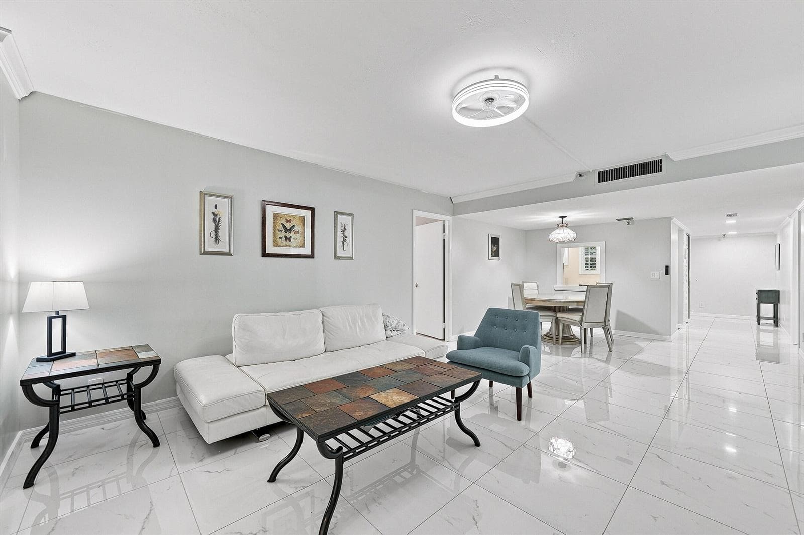 15_living room