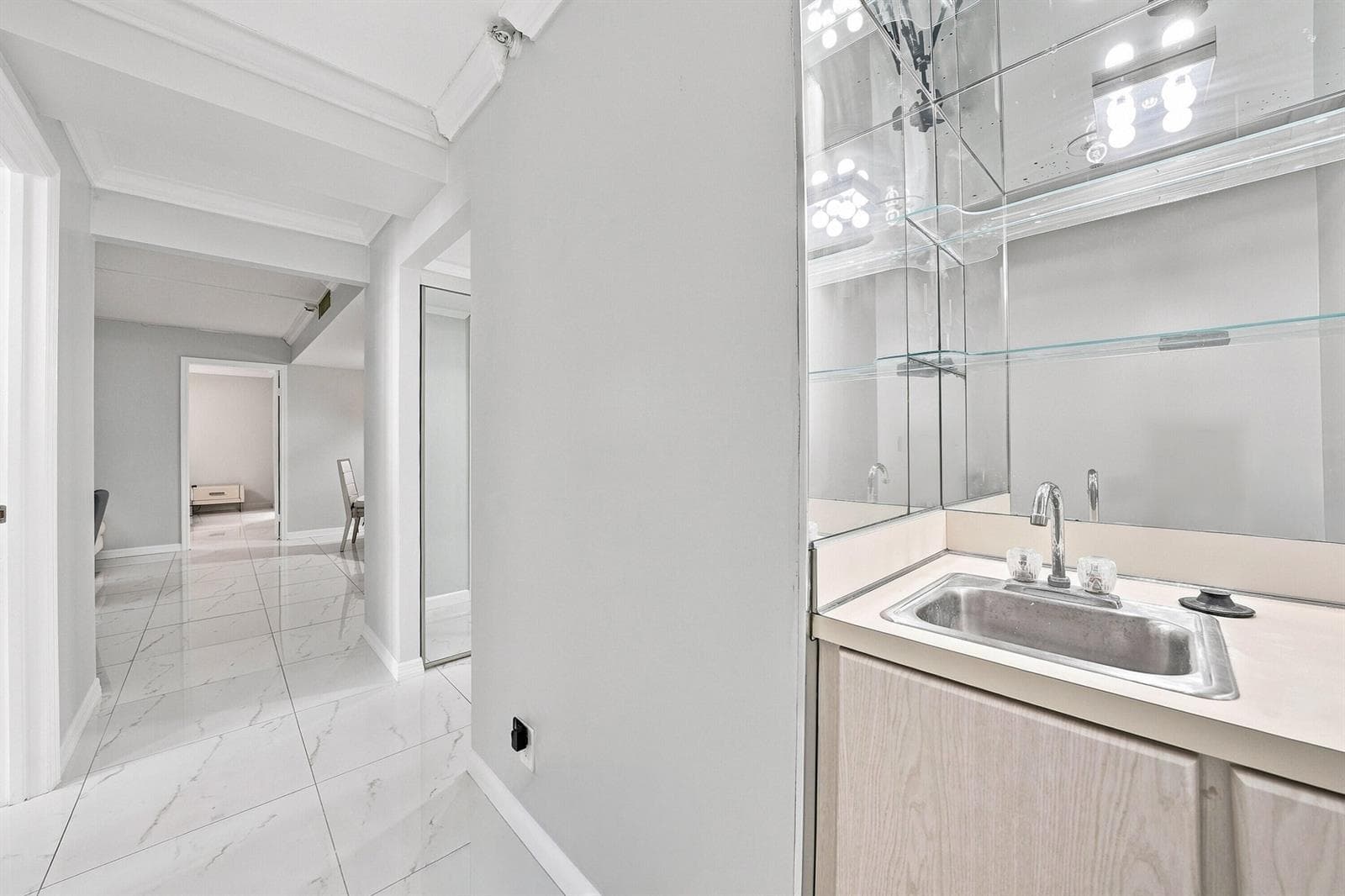 21_wet bar
