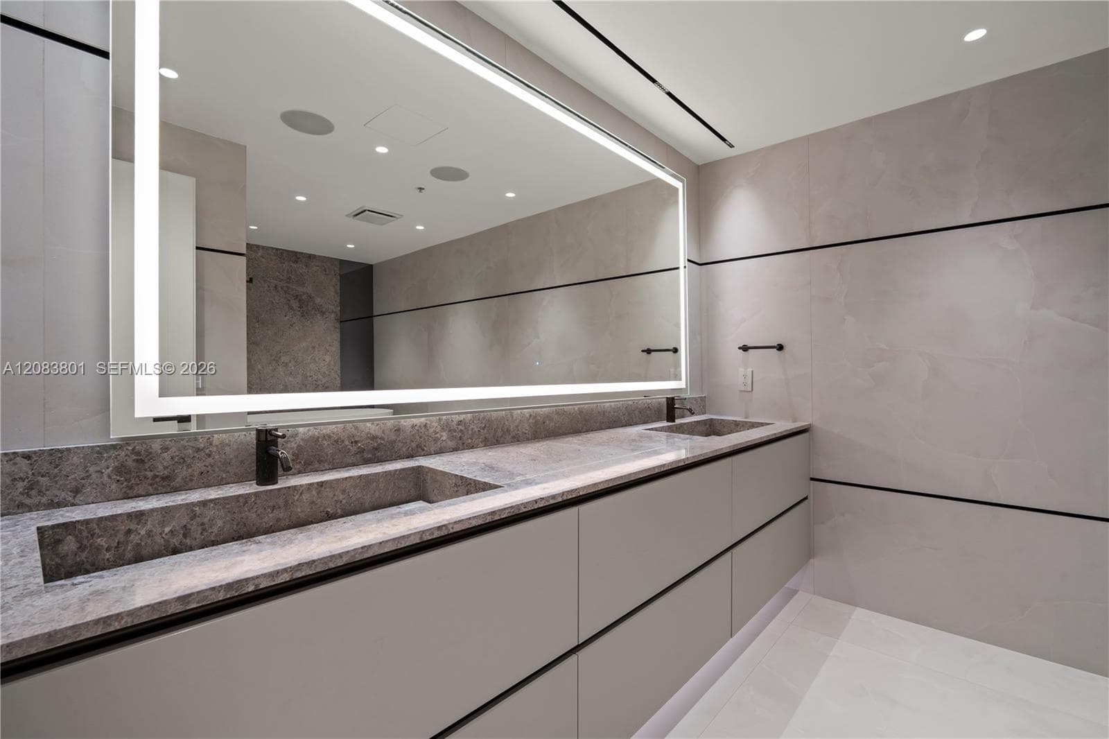 VILLAS OF POSITANO · #V5 in Hollywood - Photo 21