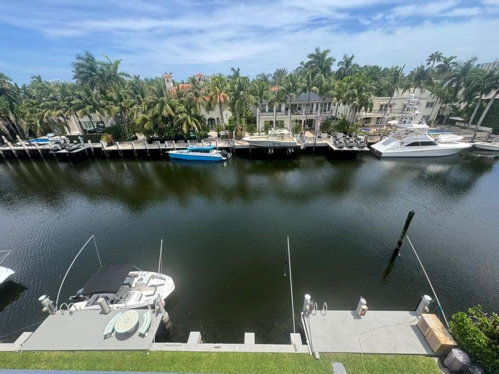 Dock