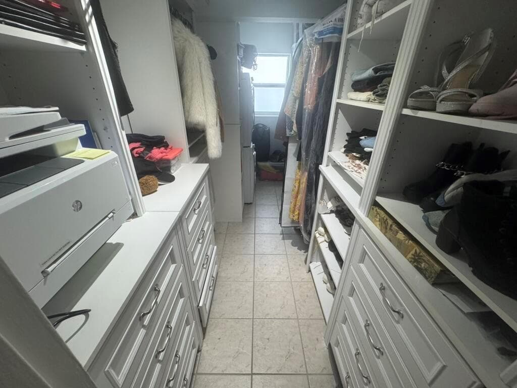 Walk In Closet