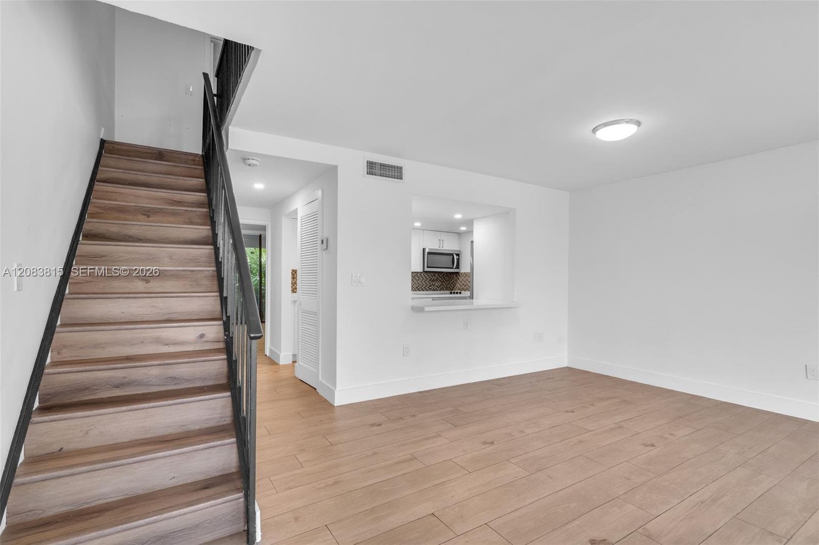 GRAPETREE TOWNHOUSE CONDO · #119 in Key Biscayne - Photo 3