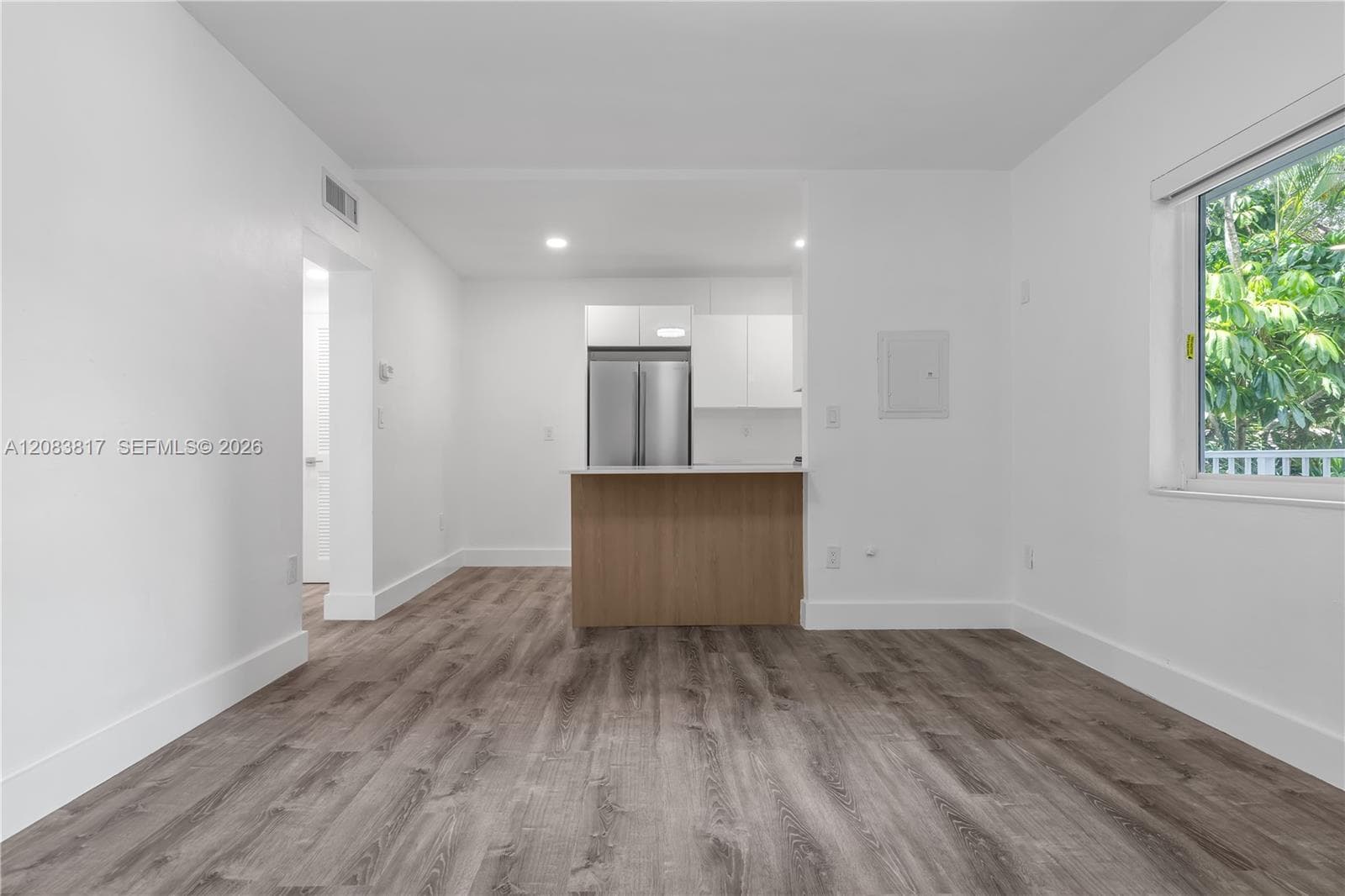 EL MIRAMAR CONDO · #12A in Miami - Photo 2