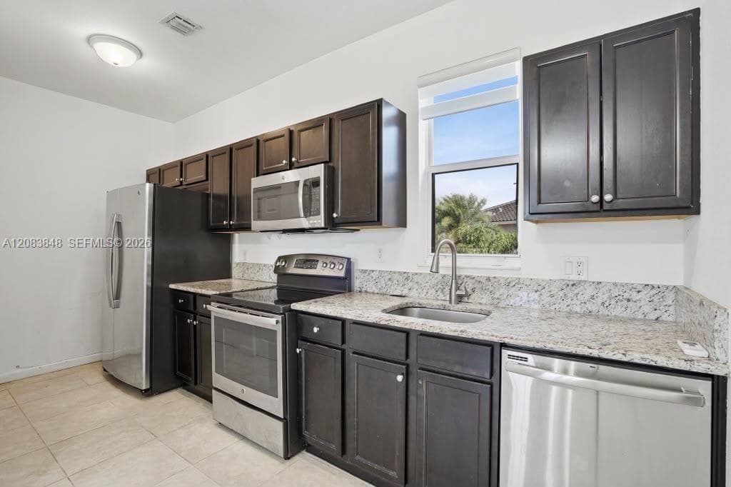 17081 SW 94th Way photo 28