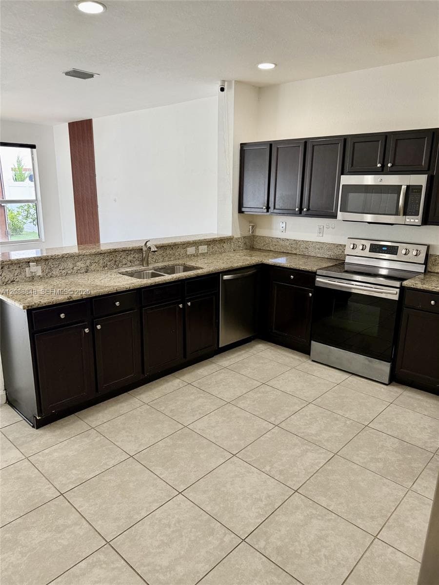 17081 SW 94th Way photo 10