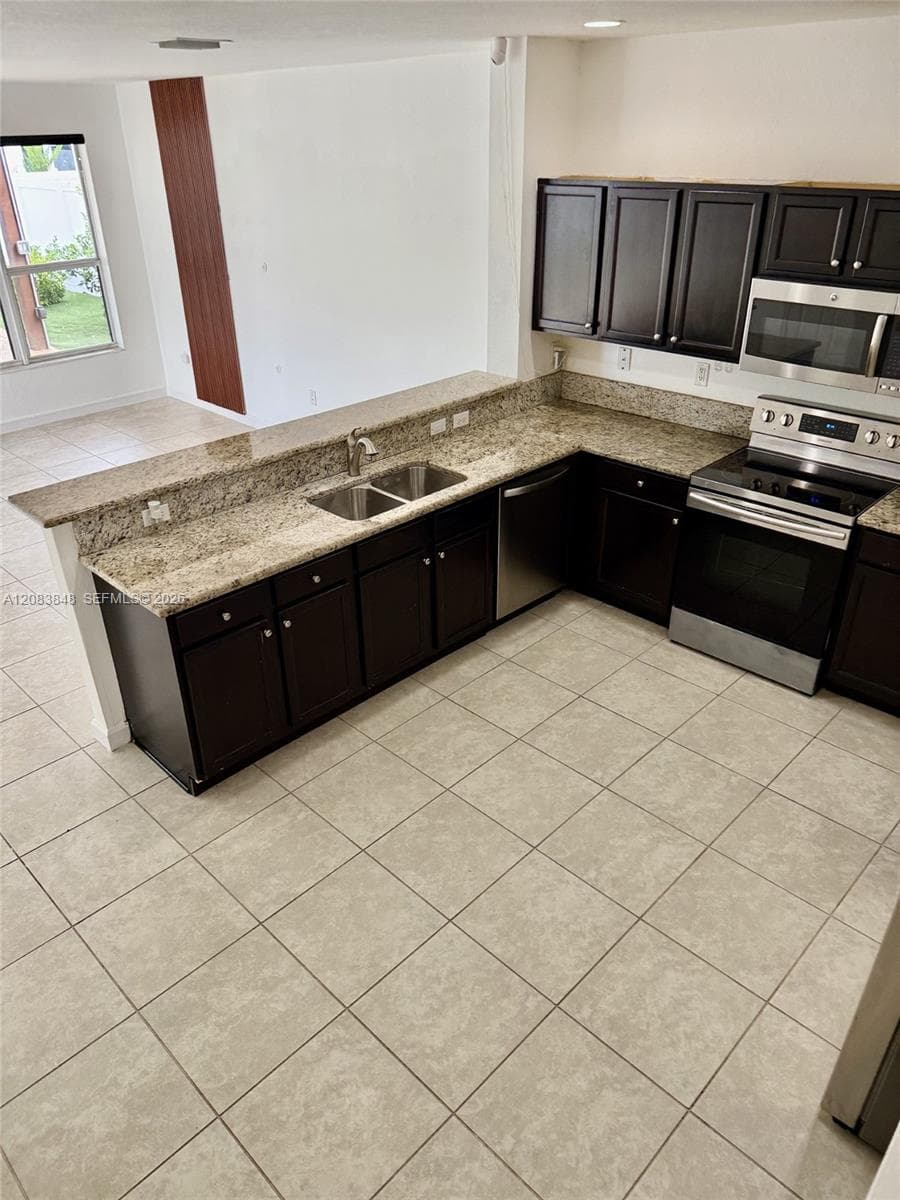 17081 SW 94th Way photo 8