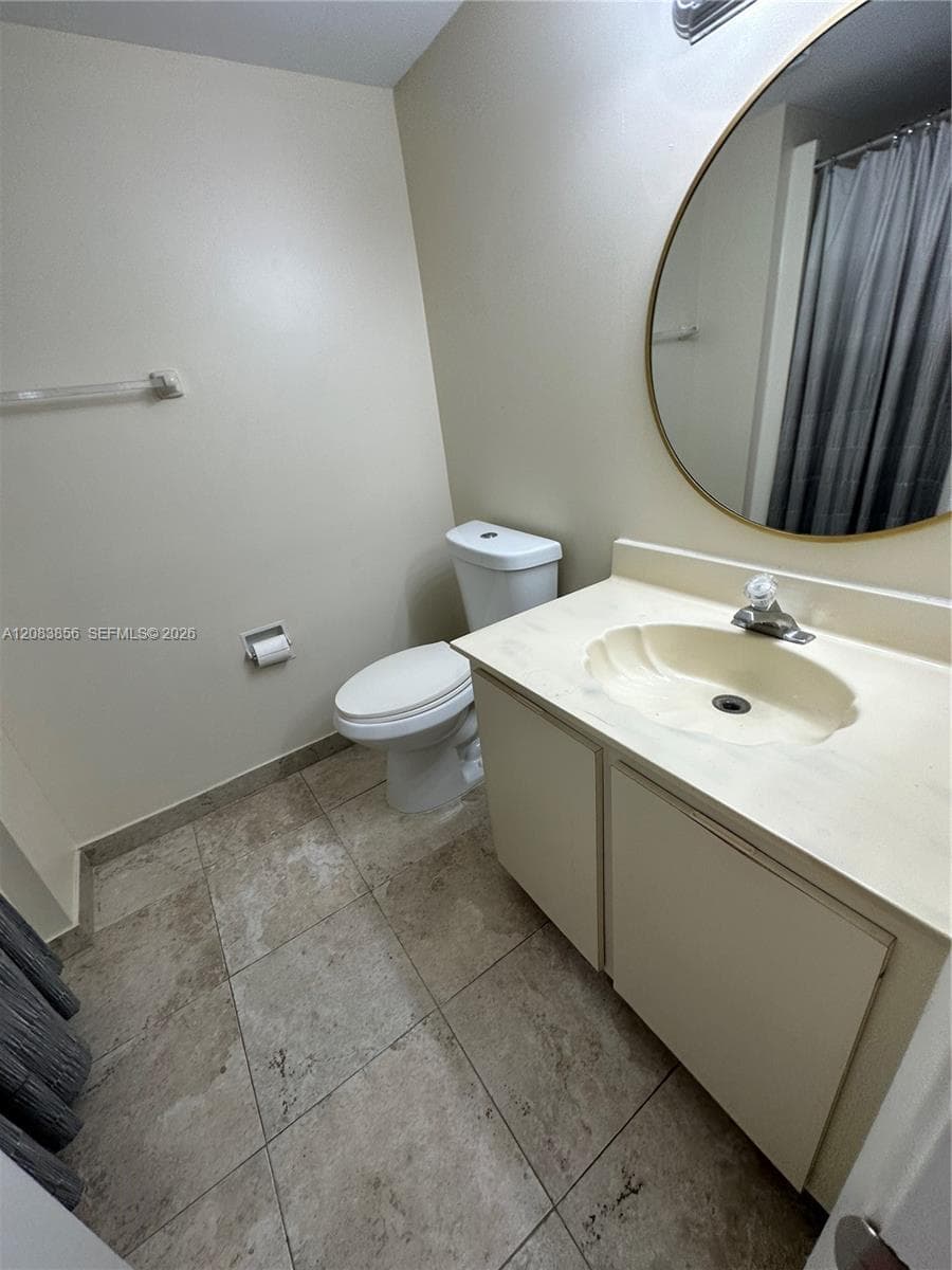 BLEAU FONTAINE CONDO #ONE · #206 in Miami - Photo 26