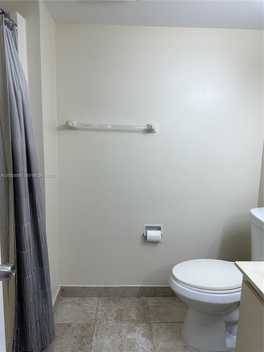 BLEAU FONTAINE CONDO #ONE · #206 in Miami - Photo 29