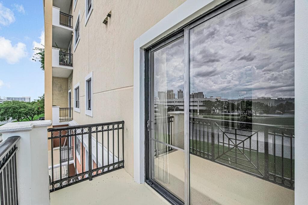 Balcony 2