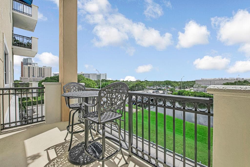 Balcony 1