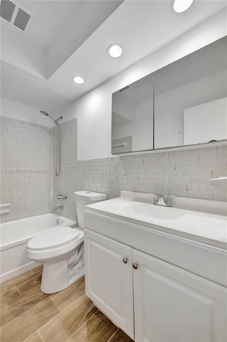 1939 Jefferson St · #103 in Hollywood - Photo 27