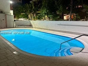 KEY ISLANDER CONDO · #301 in Key Biscayne - Photo 2
