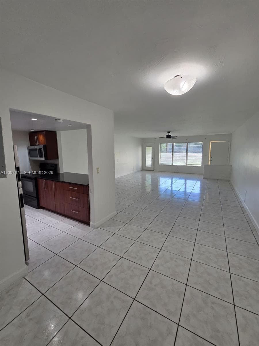 SUTTON HOUSE CONDO · #8 in North Miami - Photo 3