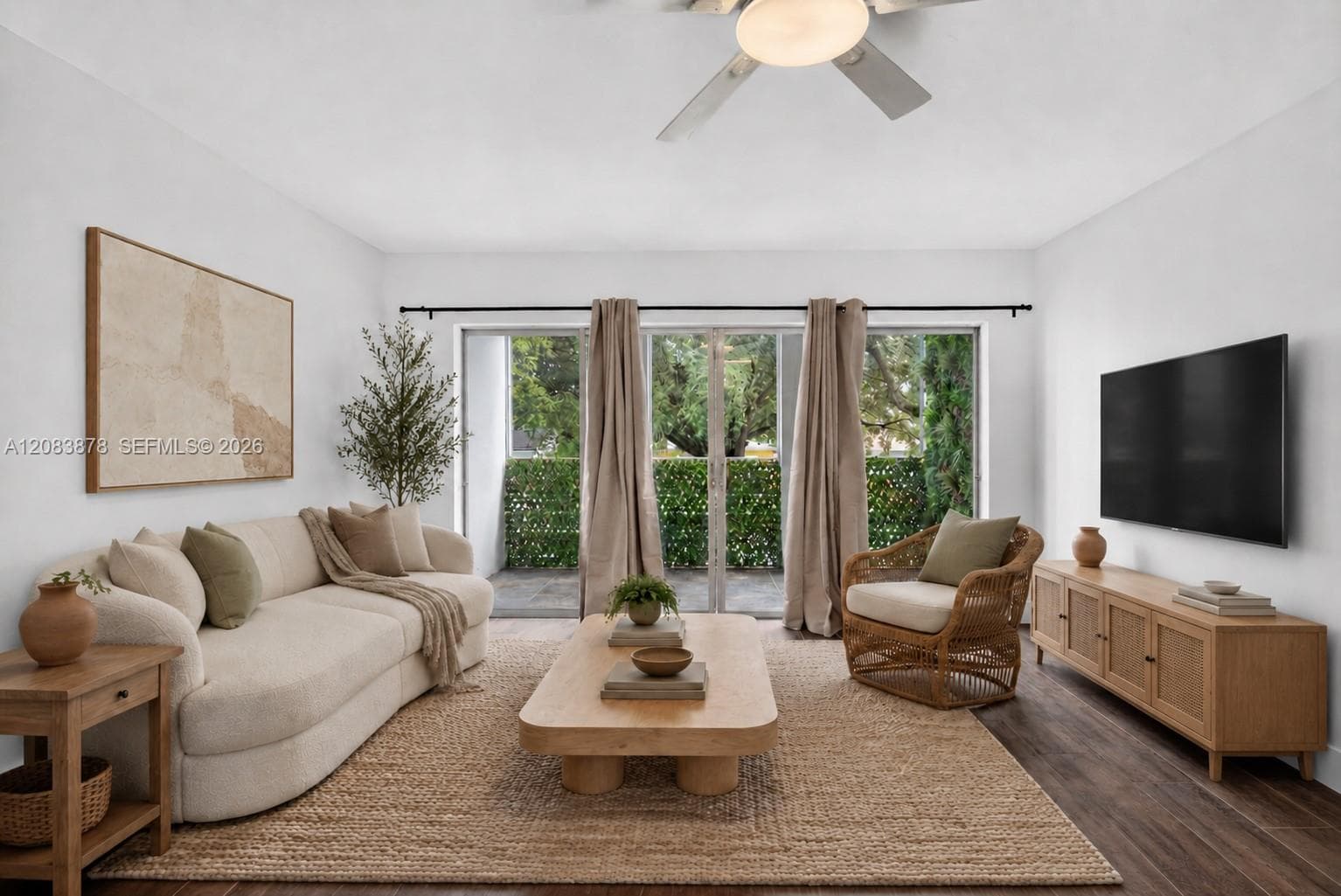 1939 Jefferson St · #204 in Hollywood - Photo 3