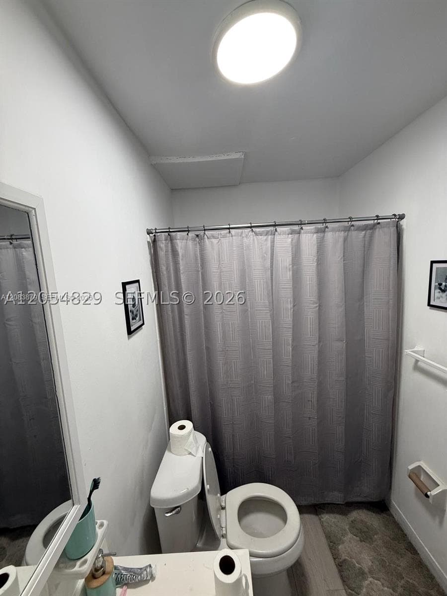 VENICE ISLE CONDO · #403 in North Miami Beach - Photo 6