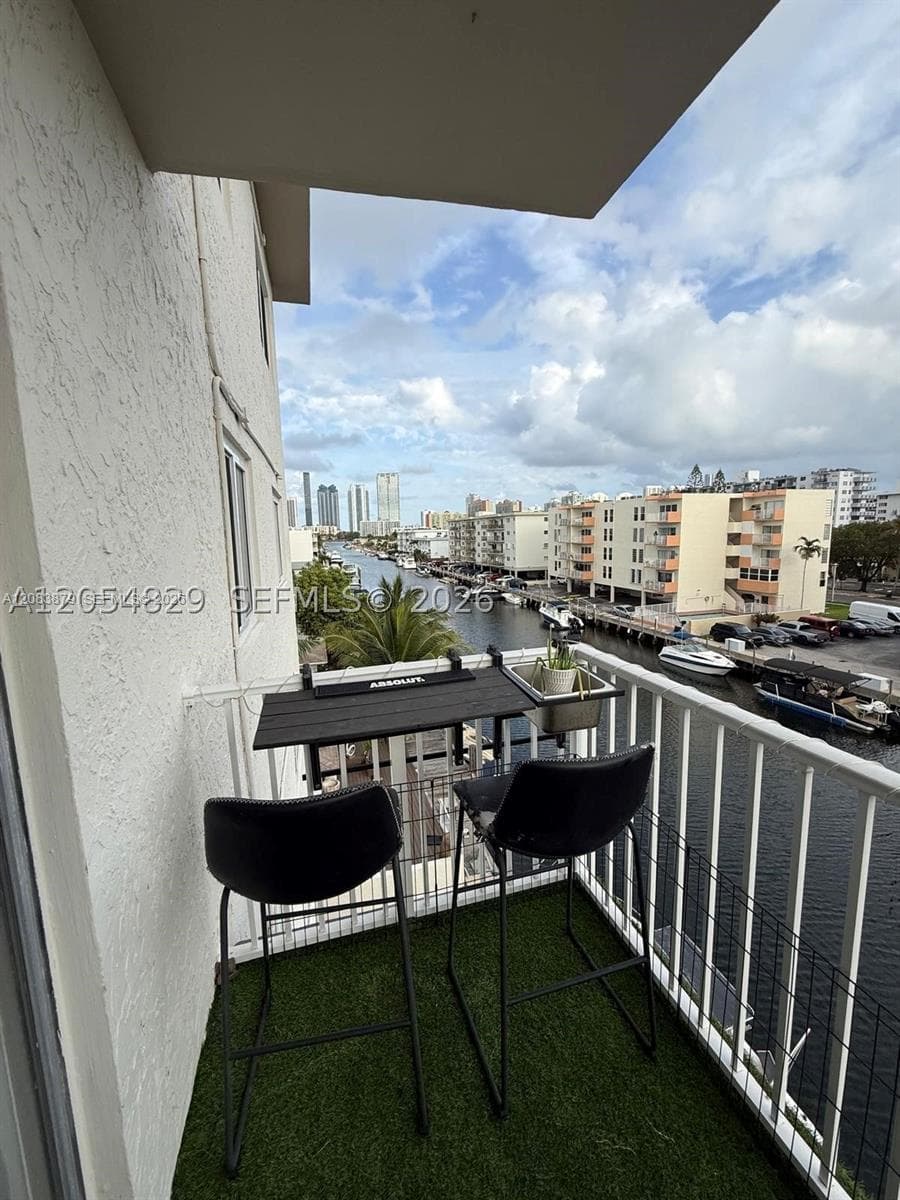 VENICE ISLE CONDO · #403 in North Miami Beach - Photo 1