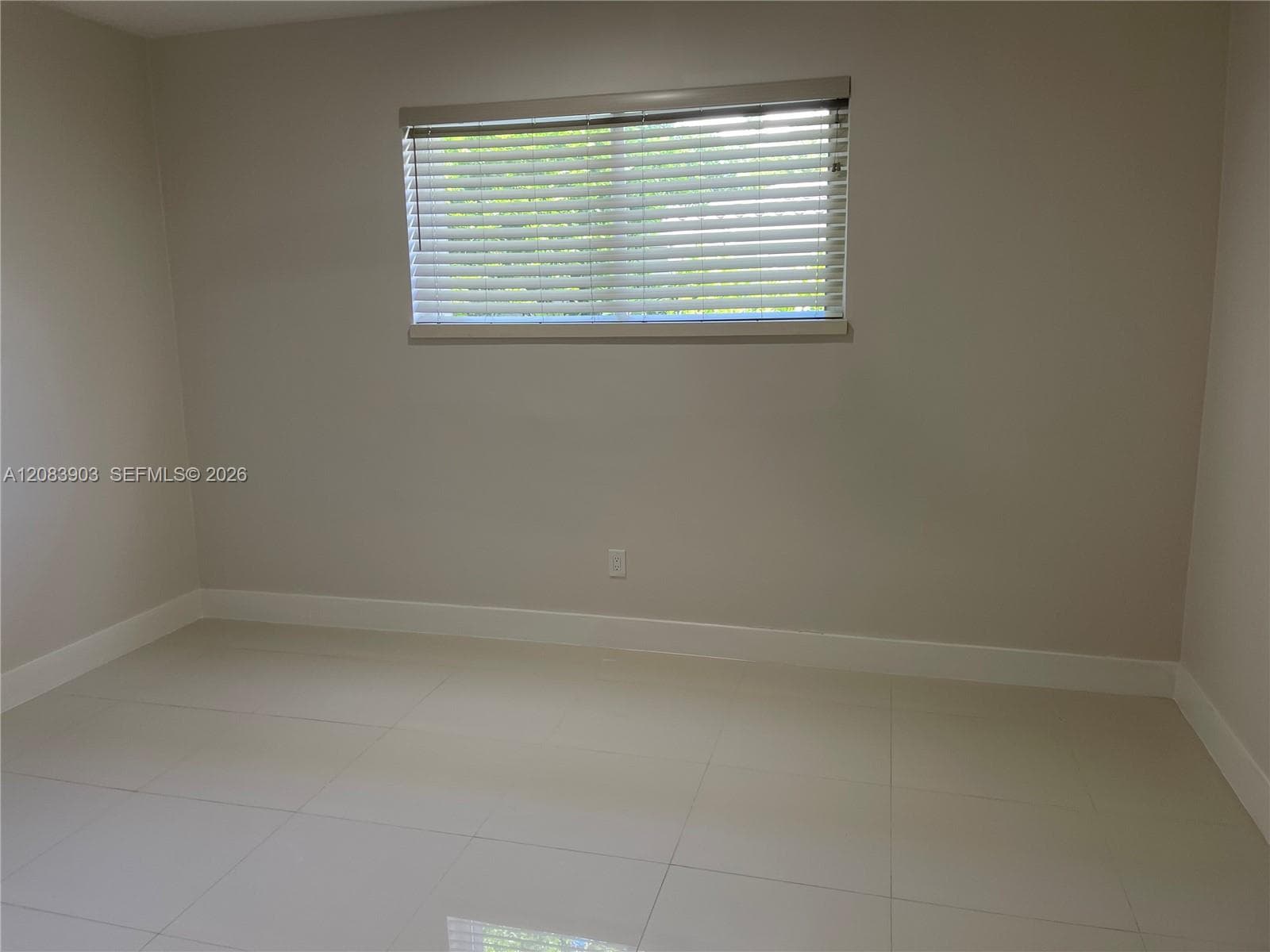 4555 N Jefferson Ave photo 22