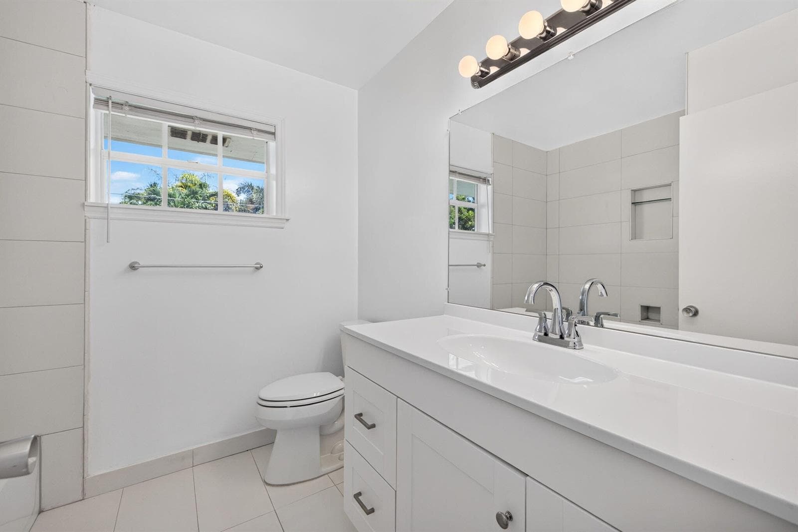 32-web-or-mls-699A8312